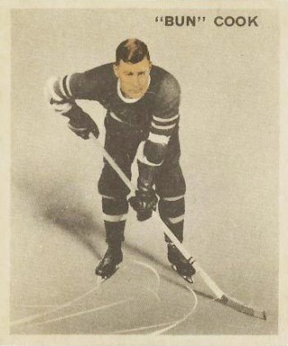 1933 World Wide Gum Ice Kings Bun Cook #66 Hockey Card