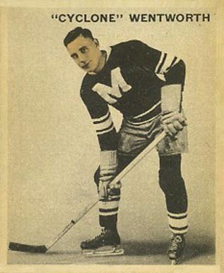 1933 World Wide Gum Ice Kings Cyclone Wentworth #43 Hockey Card