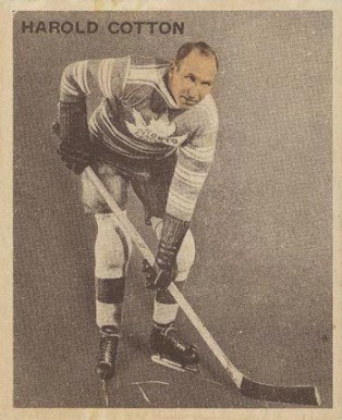 1933 World Wide Gum Ice Kings Harold Cotton #33 Hockey Card