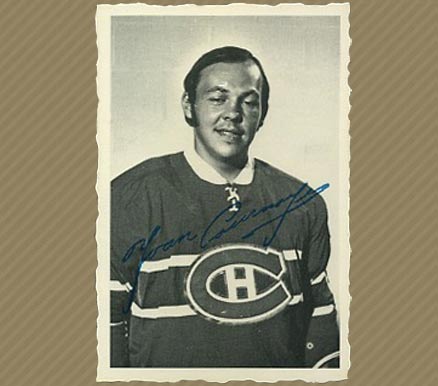 1970 O-Pee-Chee Deckle Edge Yvan Cournoyer #23 Hockey Card